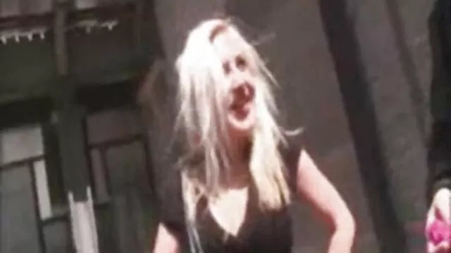 この女の子は大きな口頭性、筋肉を持っています 男性 向け av 無料