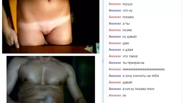 彼女の恋人の存在下で、女性は彼女の上司と一緒に食べ始めました 女性 専用 av サイト