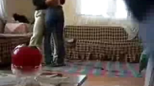 足は離れて移動し、溺死しています。 エロ 動画 女性 用