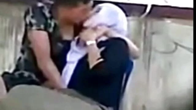 オルガはワインのボトルを残さなかった 無料 女性 向け アダルト ビデオ